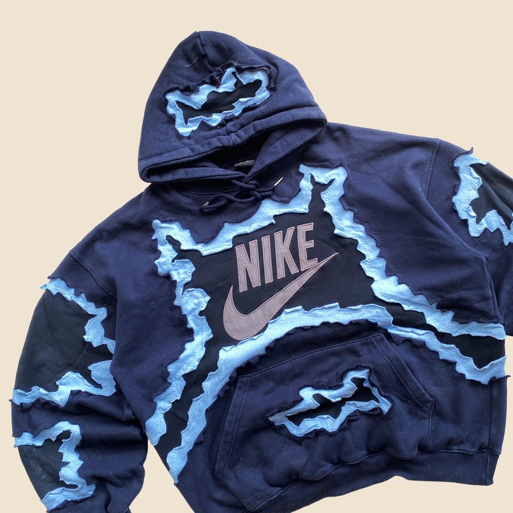 REWORKED NIKE CRACKED HOODIE SIZE XL