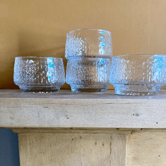 Image of Ravenhead - White Fire - Bowls - Set of 4 - Small Sundae - Glass - 1970s