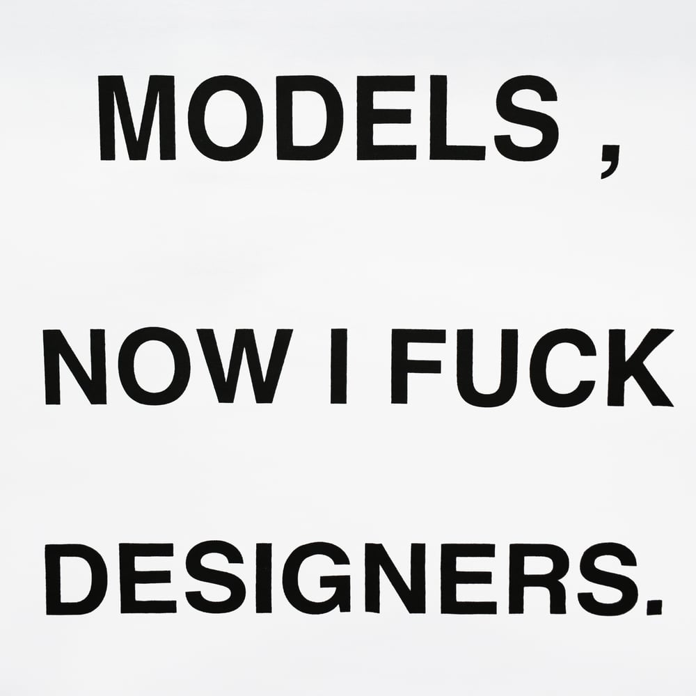 FASHION WEEK