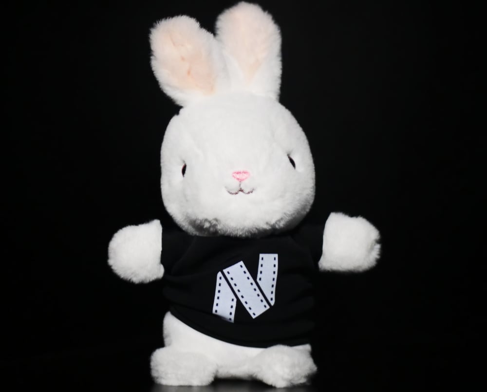 RED ROOMS BUNNY COLLECTIBLE [KEYCHAIN] 