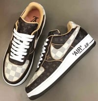 Image 2 of LV AF1 (different color selections)