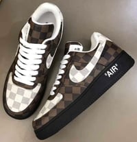 Image 3 of LV AF1 (different color selections)