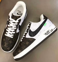 Image 4 of LV AF1 (different color selections)