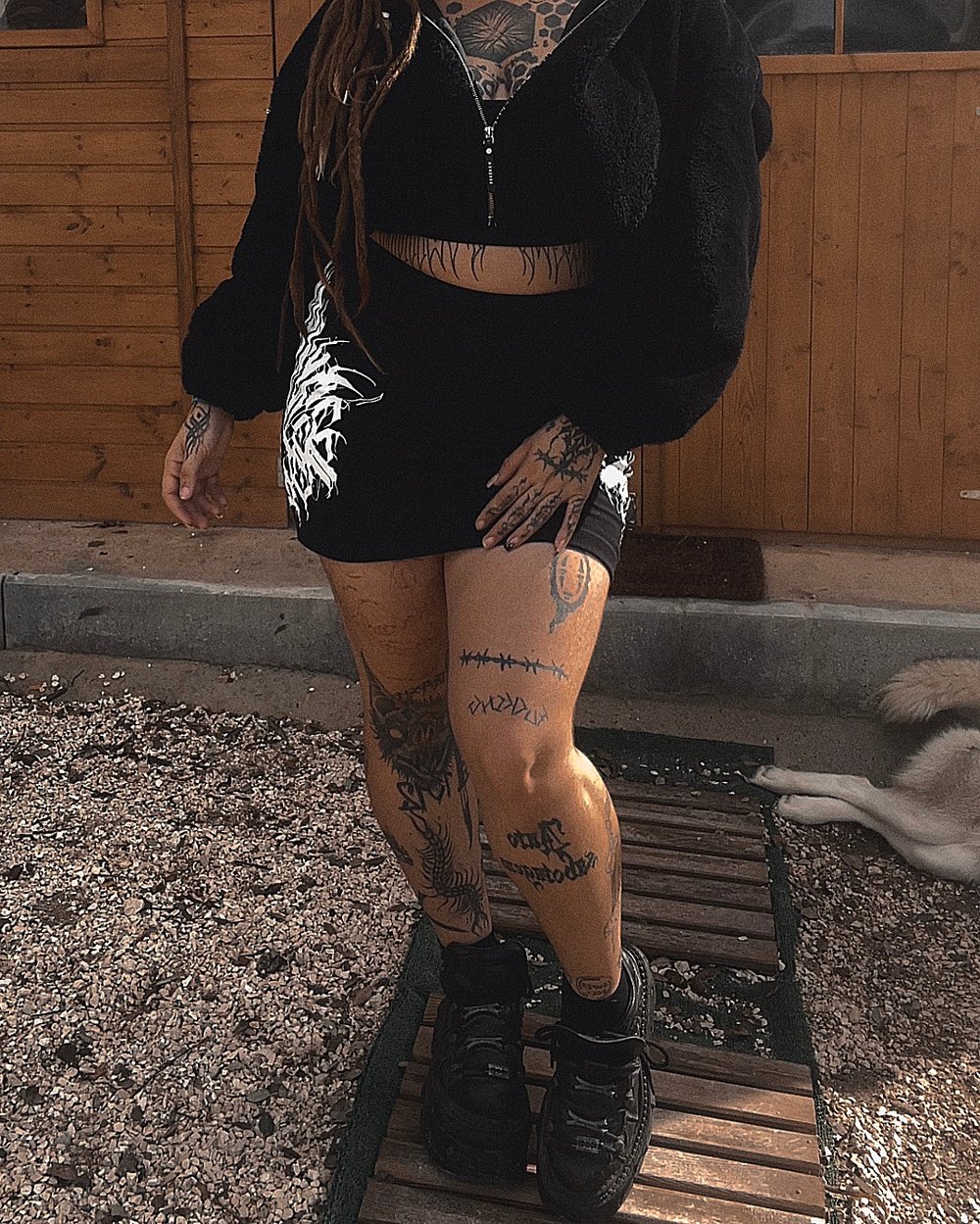Anarchy skirt 🖤