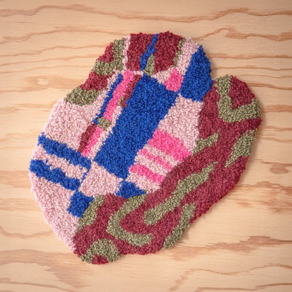 "THE LOBSTER" / Punchneedle