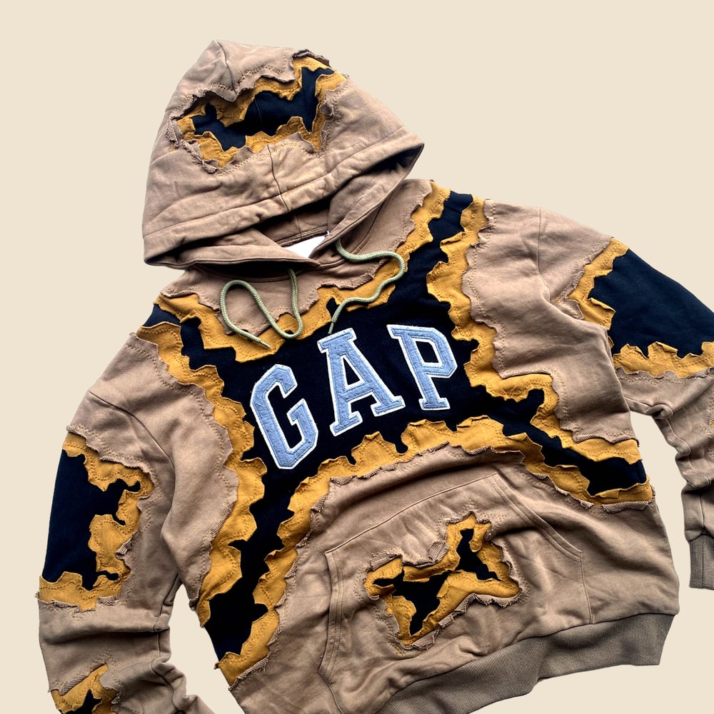 REWORKED GAP CRACKED MOCHA HOODIE SIZE L