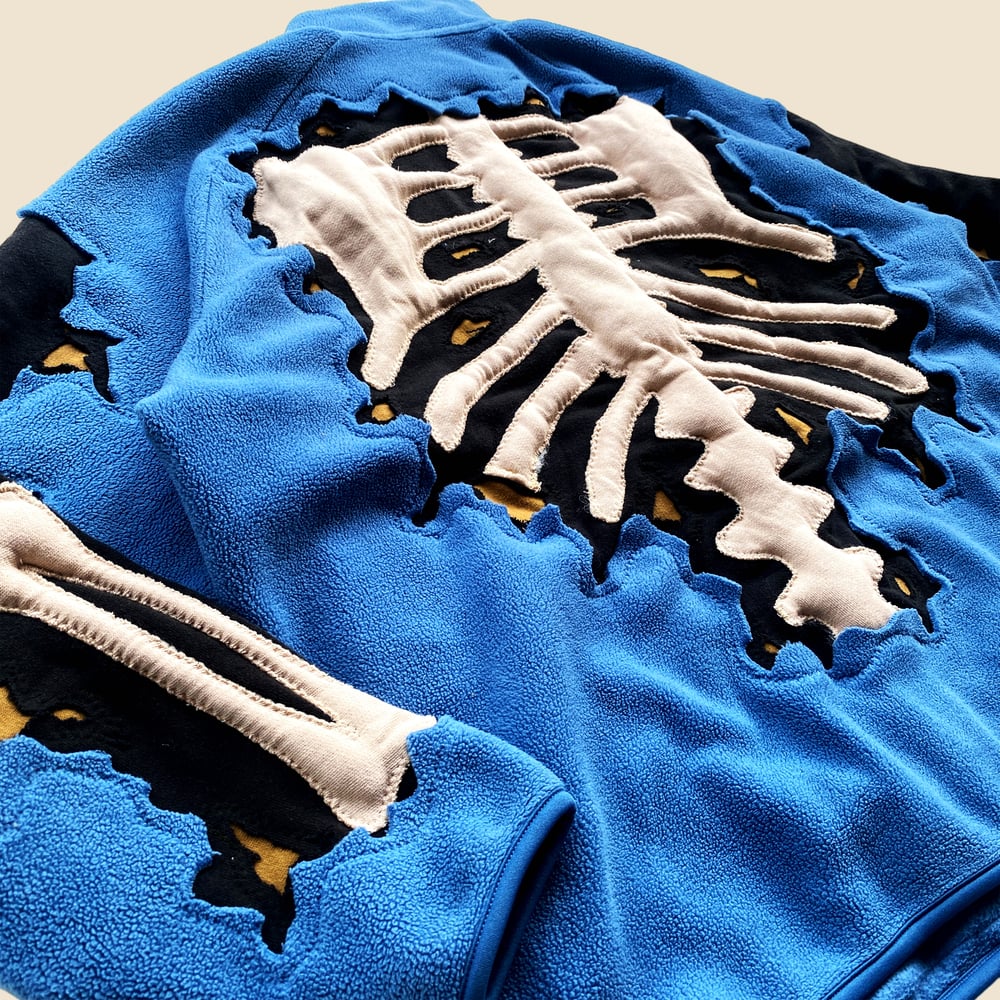 REWORKED NIKE CRACKED 3D PUFF SKELETON POLAR FLEECE JACKET SIZE L