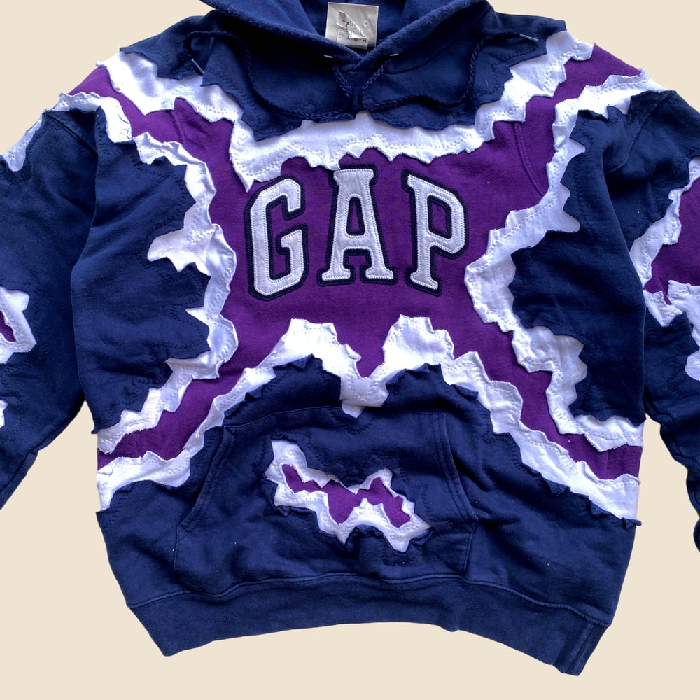 REWORKED GAP CRACKED NAVY WHITE PURPLE HOODIE SIZE M