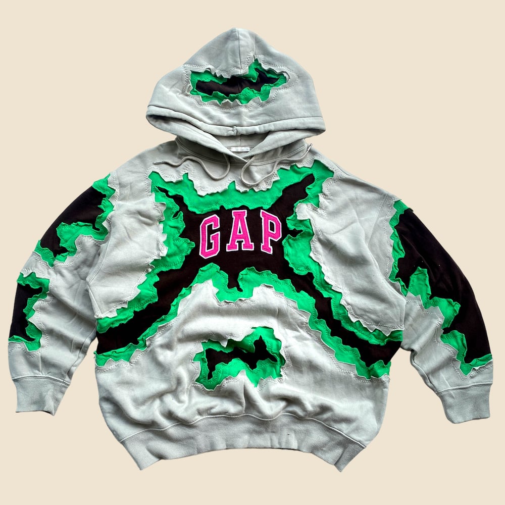 REWORKED GAP CRACKED HOODIE EARTH TONED SIZE L