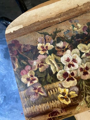 Image of painting chair - violets