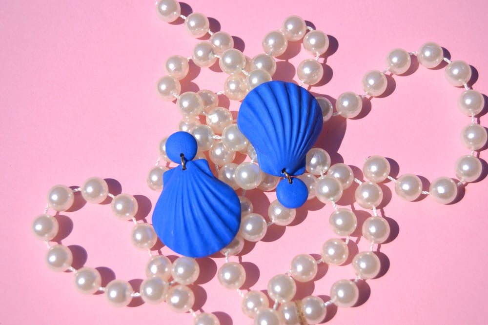 Image of Royal Blue Clam Shell Drop Earrings