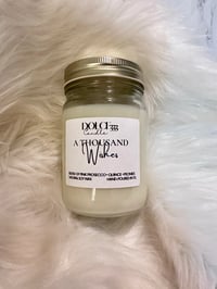 Image 2 of A thousand whishes soy candle