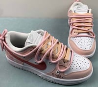 Dunk Lows “White/Peach”