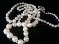 Image 1 of EDWARDIAN ANTIQUE 9CT 2 - 6MM GRADUATED CULTURED PEARL NECKLACE 19 INCHES