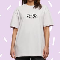 Image 2 of "Roar" Oversized Shirt (super light lavender/black)