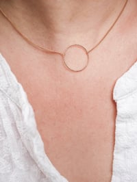 Image 5 of Collier Court SÉLÉNÉ Or/Argent