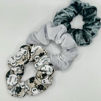 Image 3 of Scrunchies | 7