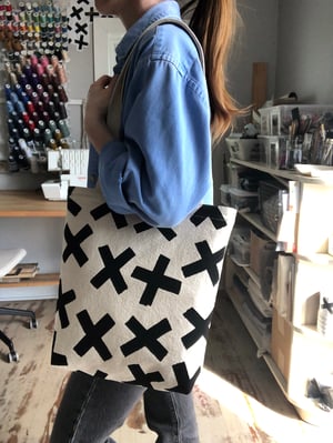 Image of TOTE - XXX