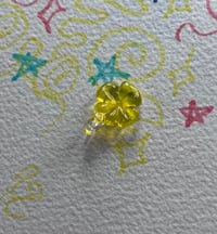 yellow opal clov