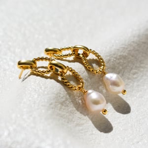 Image of ANNIE EARRINGS