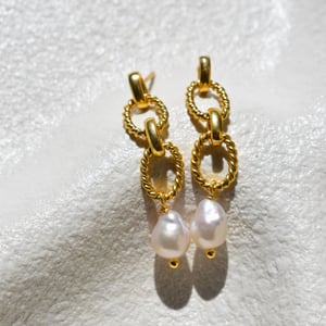 Image of ANNIE EARRINGS