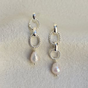 Image of ANNIE SILVER EARRINGS