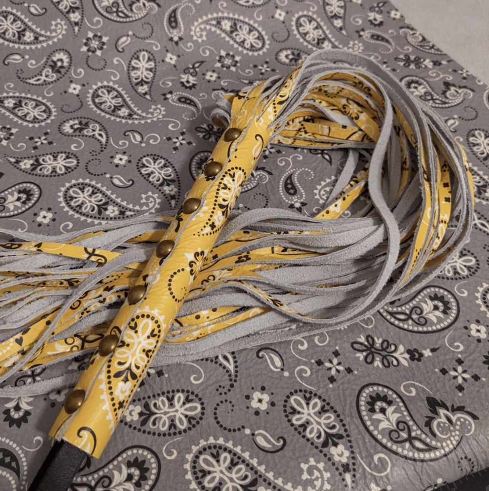 Handkerchief-print leather