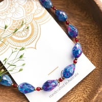 Image 4 of Blue and Red Speckled Teardrop Glass Beaded Choker Necklace