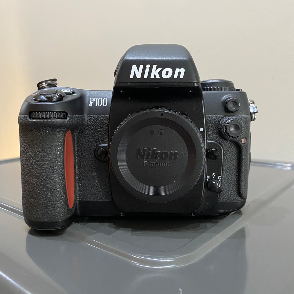 Image of Nikon F100 body (2003394)