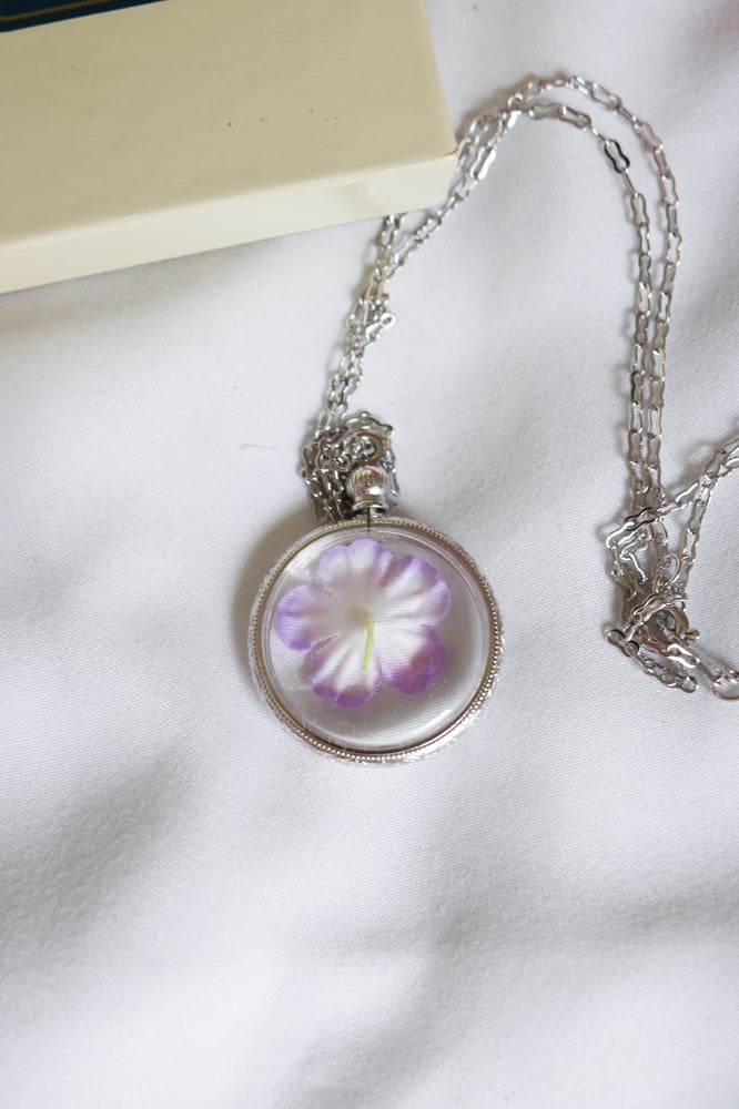 Image of Vintage 80s Avon Collectors Flower Fairy Locket 
