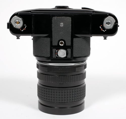 Image of Pentax 67 6X7 MLU camera with SMC 75mm F4.5 lens + metering prism #8558