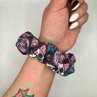 Image 3 of Scrunchies | 5