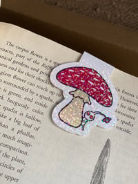 Image 2 of White Pikmin Bookmark