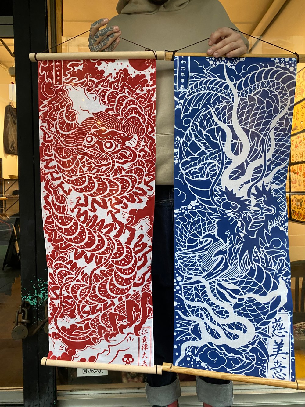 Image of RYU AND ŌMUKADE TENUGUI SET 