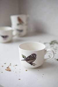 Image 1 of Tekopp med pilfink