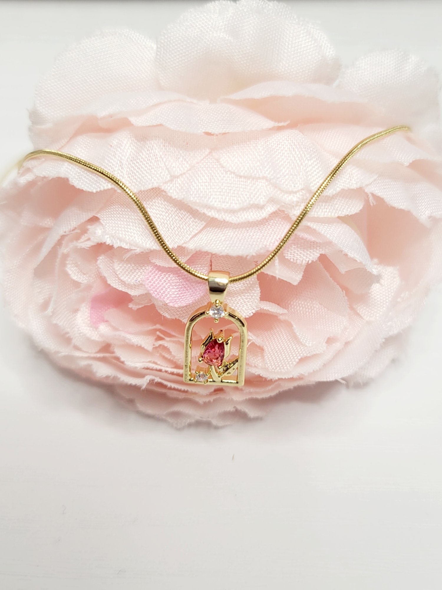 Image of Belle Rose Necklace 