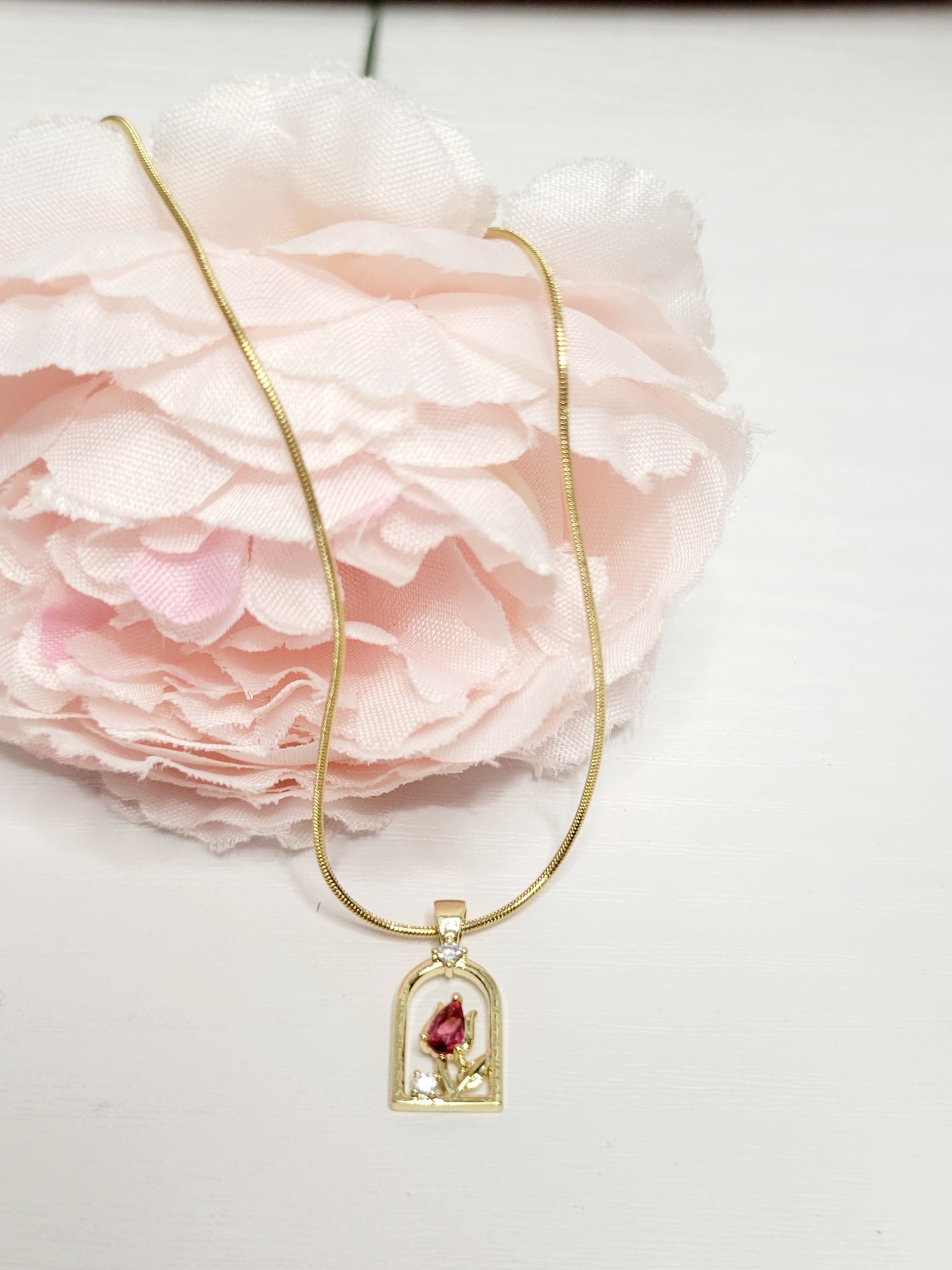Image of Belle Rose Necklace 