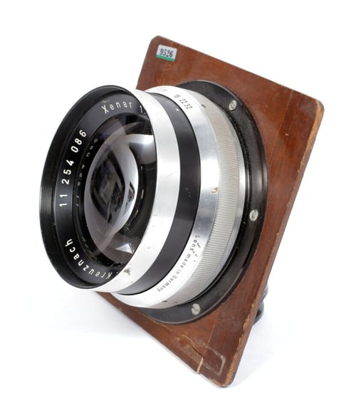 Image of Schneider Xenar 360mm F4.5 lens COATED in barrel on deardorff board #9526
