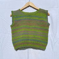 Image 2 of the DAPHNE vest