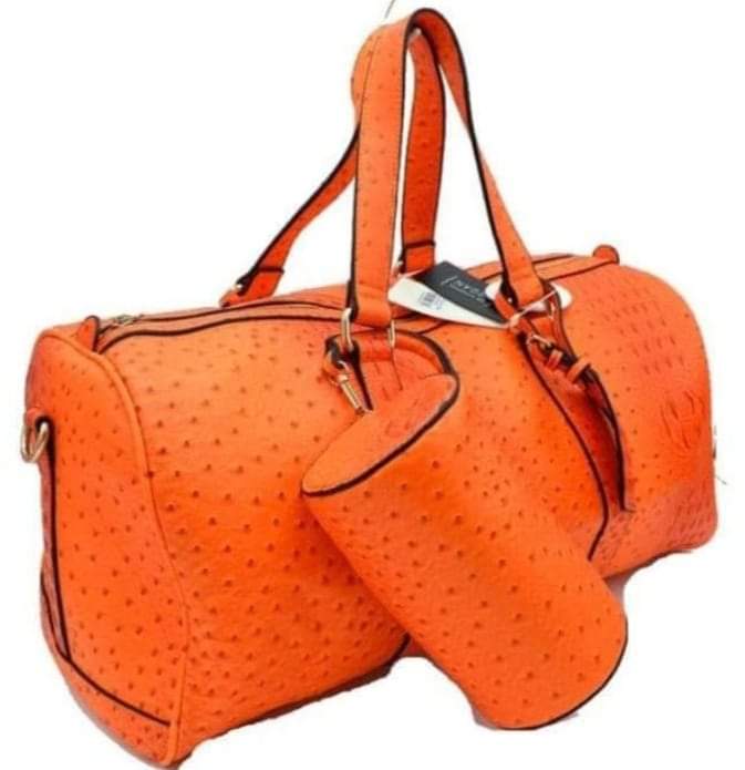Image of Duffle me in orange 