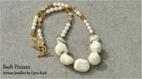 Cream Pebbles, Necklace