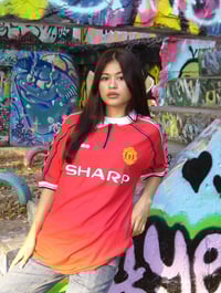 Image 2 of Manchester United 98/99 Umbro Jersey