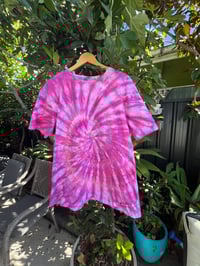 Image 2 of Swirl unisex t-shirt Size L