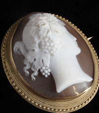 Image 1 of Edwardian carved cameo ladies head with grape headress