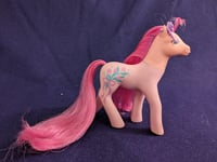 Image 1 of Dainty - Sweetheart Sister - G1 My Little Pony