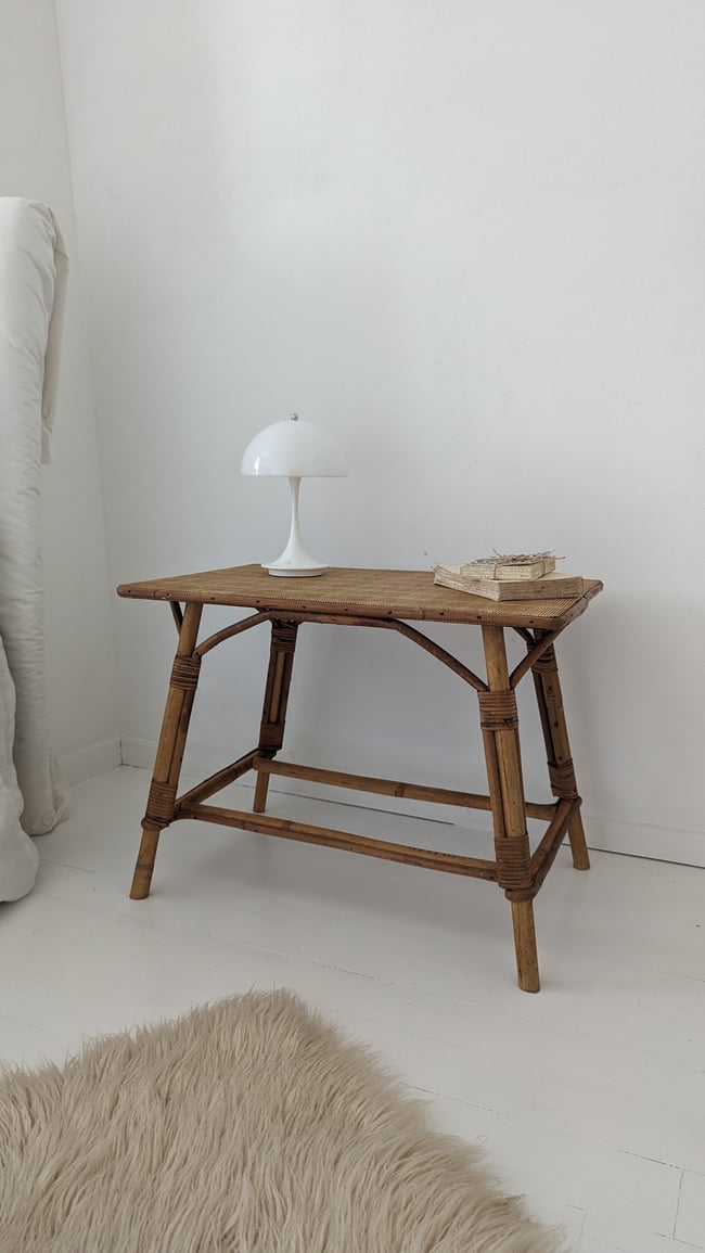Table en rotin 