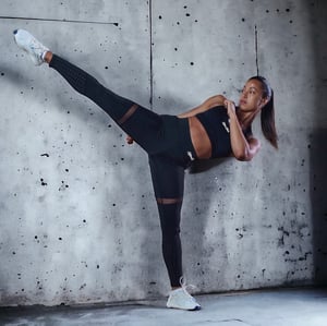 Image of SIGNATURE PANELLED MESH LEGGINGS