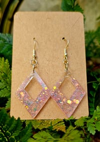 Dusty Pink Hollow Diamond