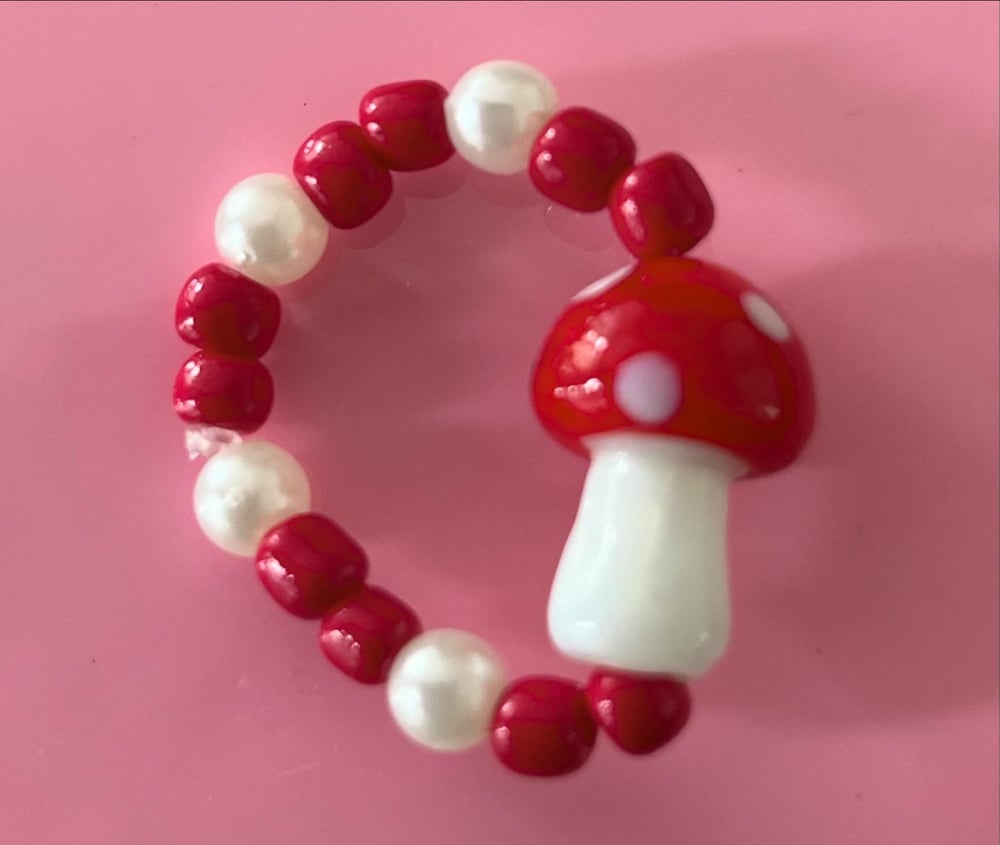 Image of Toadstool seed bead ring 