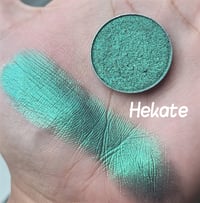 Image 13 of UNDERWORLD Collection Multichrome 26mm Chameleon pressed pans neon